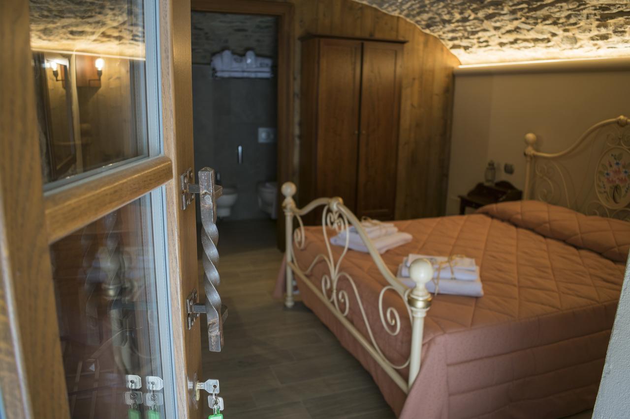 Ca Del Grano Hotel Bardi Bagian luar foto