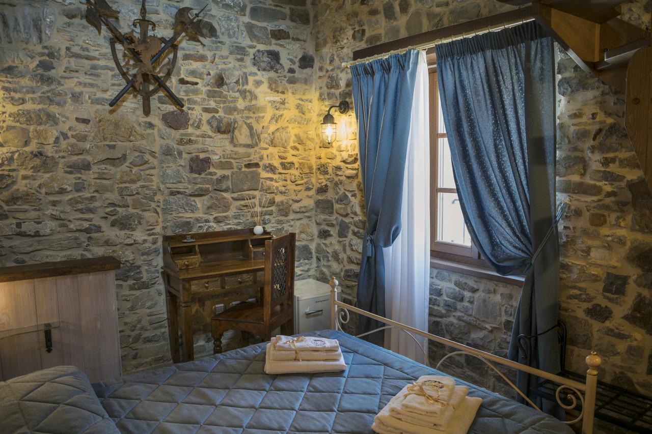 Ca Del Grano Hotel Bardi Bagian luar foto