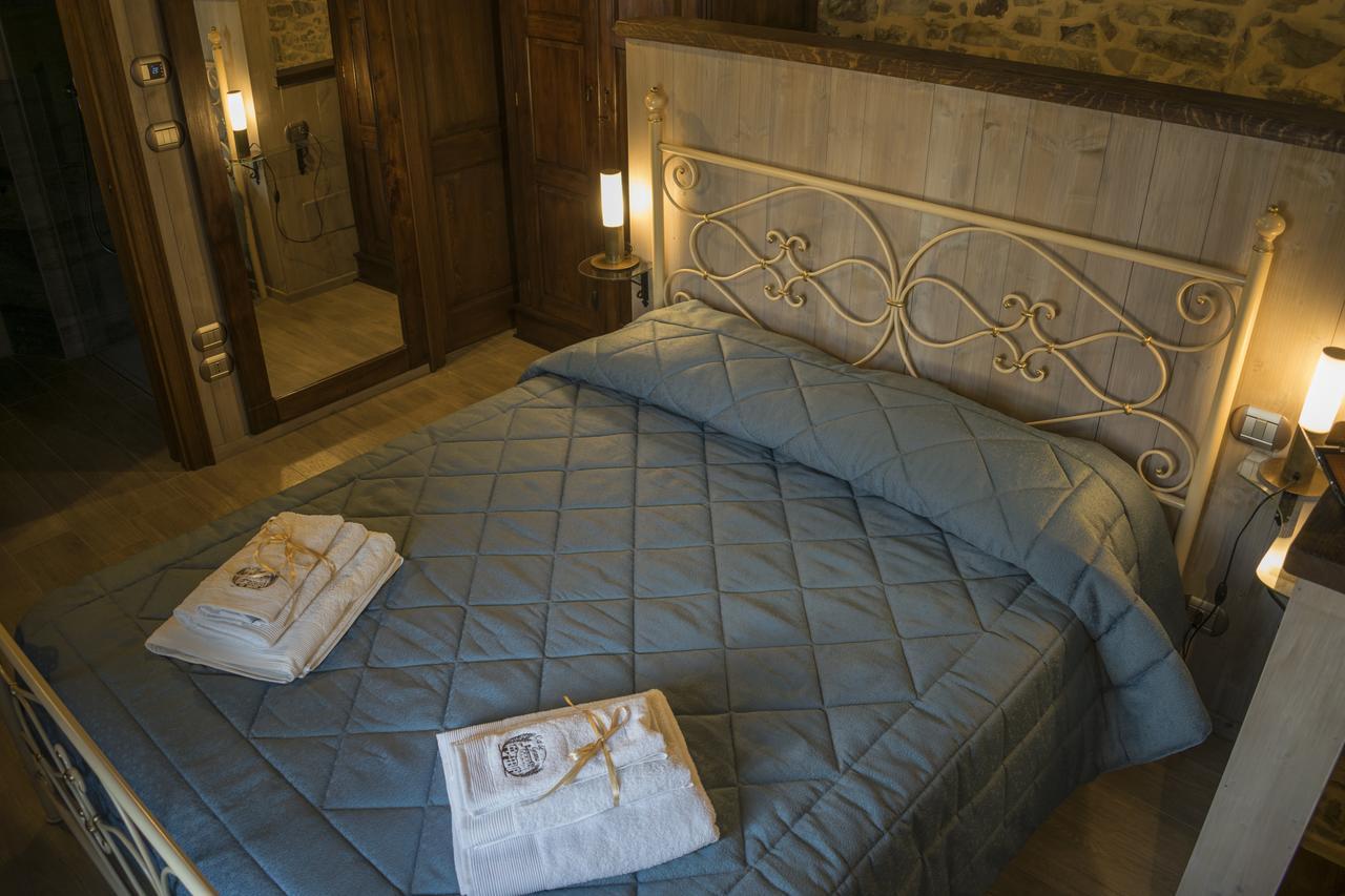 Ca Del Grano Hotel Bardi Bagian luar foto