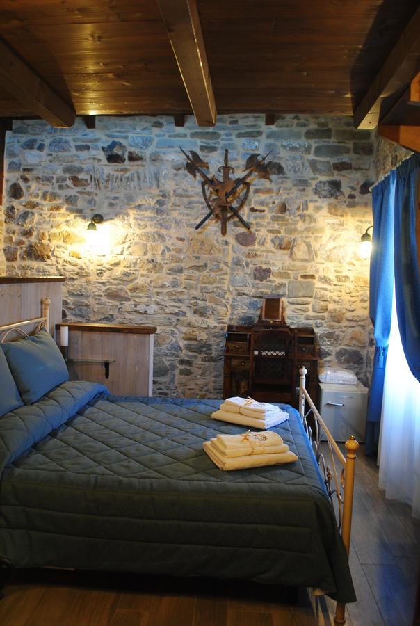 Ca Del Grano Hotel Bardi Bagian luar foto