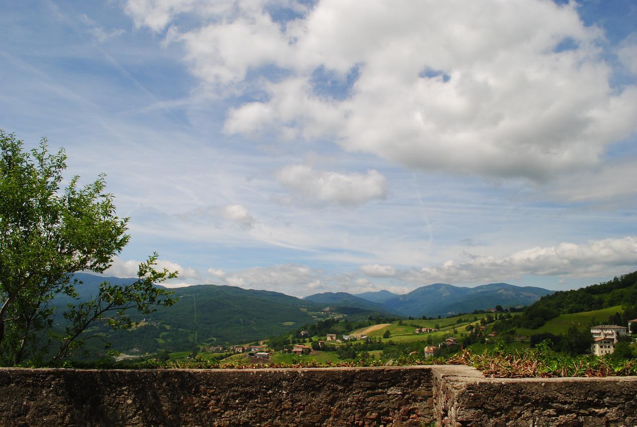 Ca Del Grano Hotel Bardi Bagian luar foto