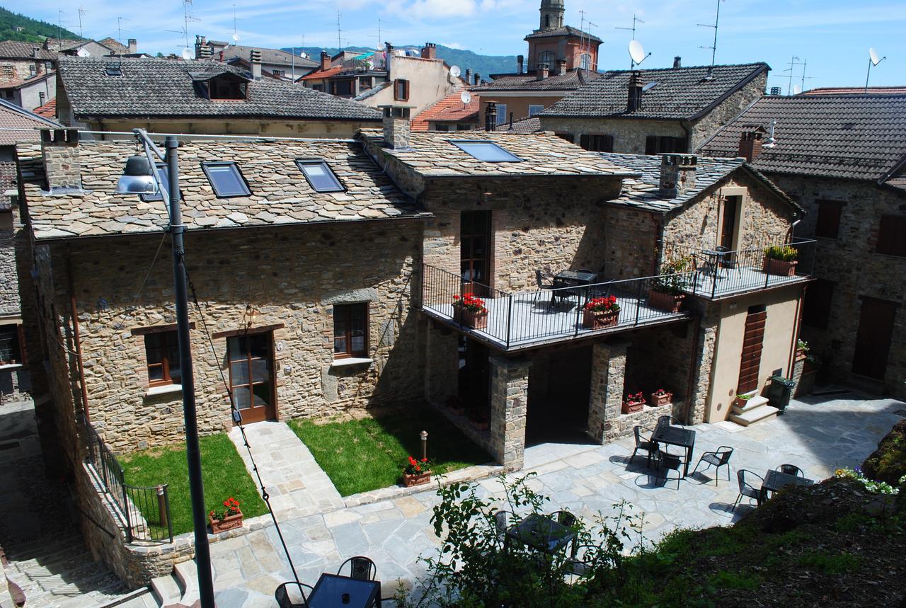 Ca Del Grano Hotel Bardi Bagian luar foto